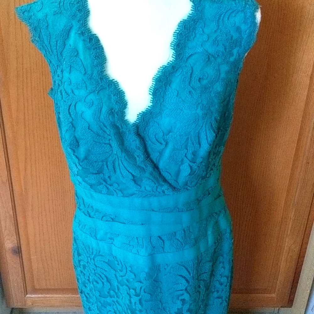 Tadashi Shoji Teal Lace Sleeveless Dress Size 12